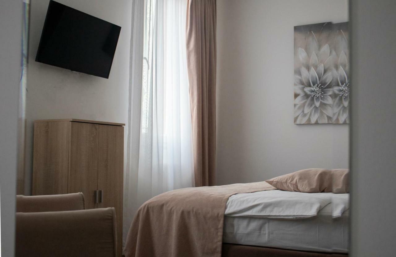 National Plus Zagrzeb Zewnętrze zdjęcie
